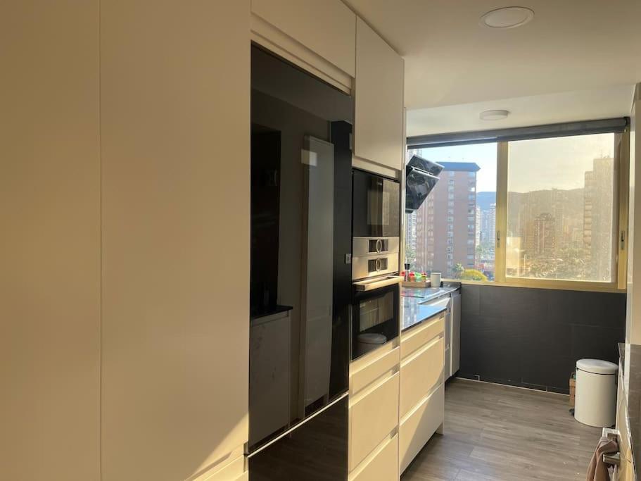 Precioso Apartamento En El Centro De Бенідорм Екстер'єр фото